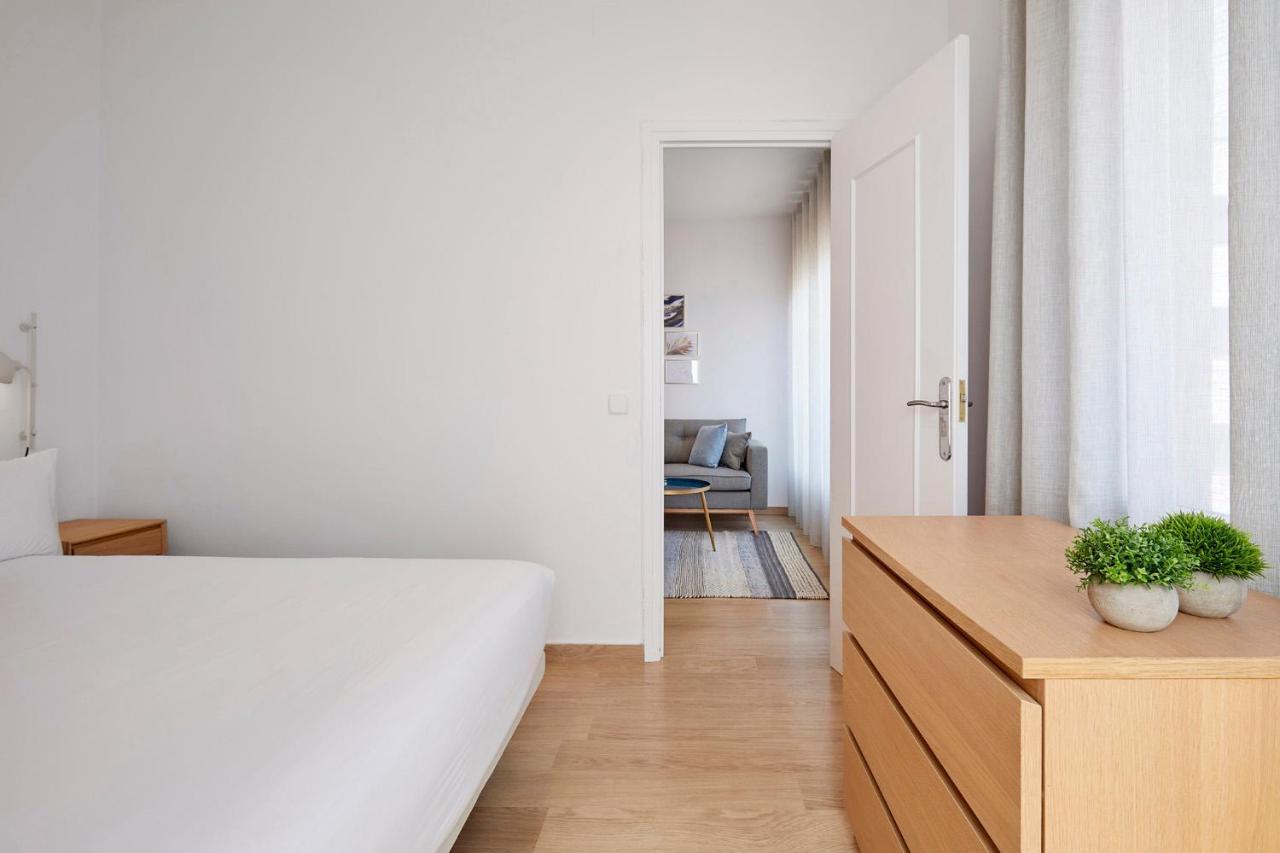 Fisa Rentals Aribau Barcelona Ngoại thất bức ảnh