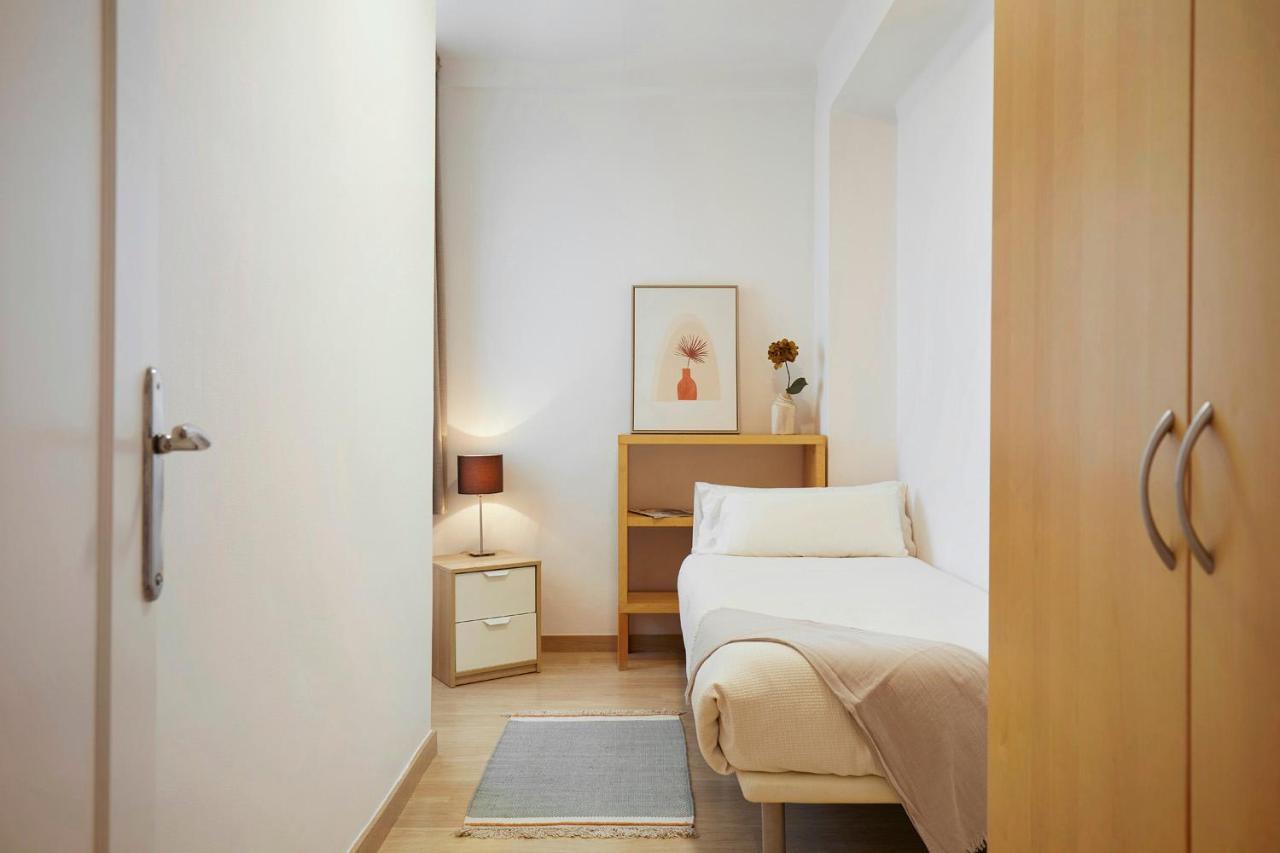 Fisa Rentals Aribau Barcelona Ngoại thất bức ảnh